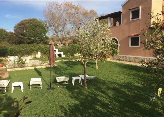 Yiouli Holiday Home